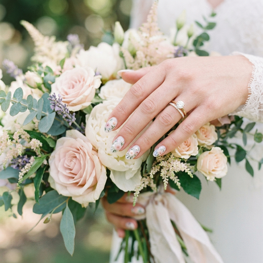 Floral bridal nails