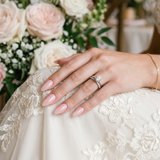 Glossy almond bridal nails
