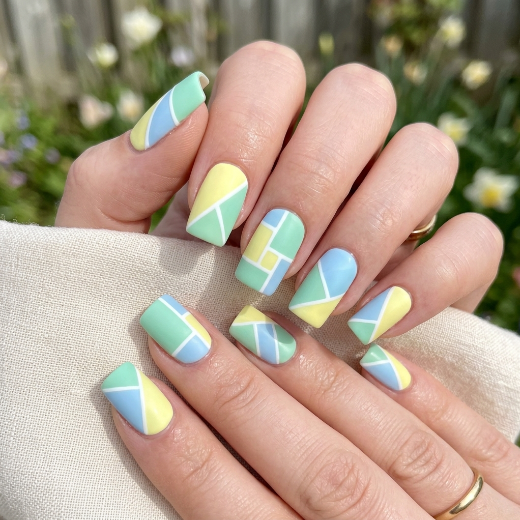 square nails